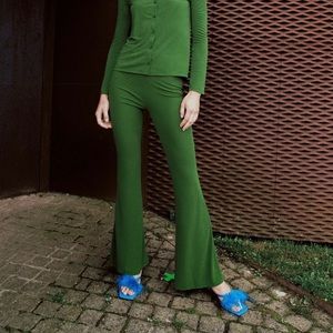 Zara Green Flowy Pants